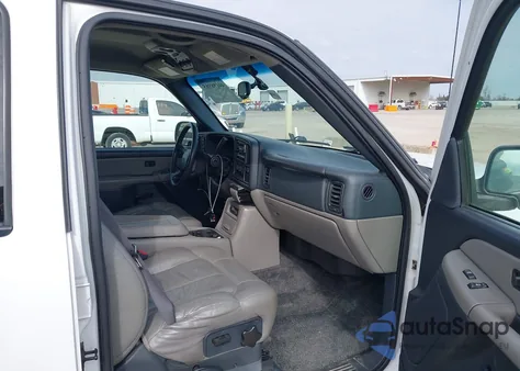 2002 Chevrolet Tahoe Z71 z USA, uszkodzony, nr VIN 1GNEK13Z32R191404